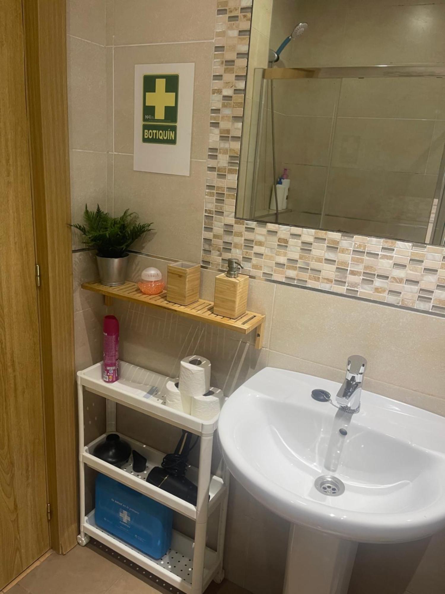 Casita Andaluza Centro Con Parking Sujeto A Disponibilidad Leilighet Málaga Eksteriør bilde